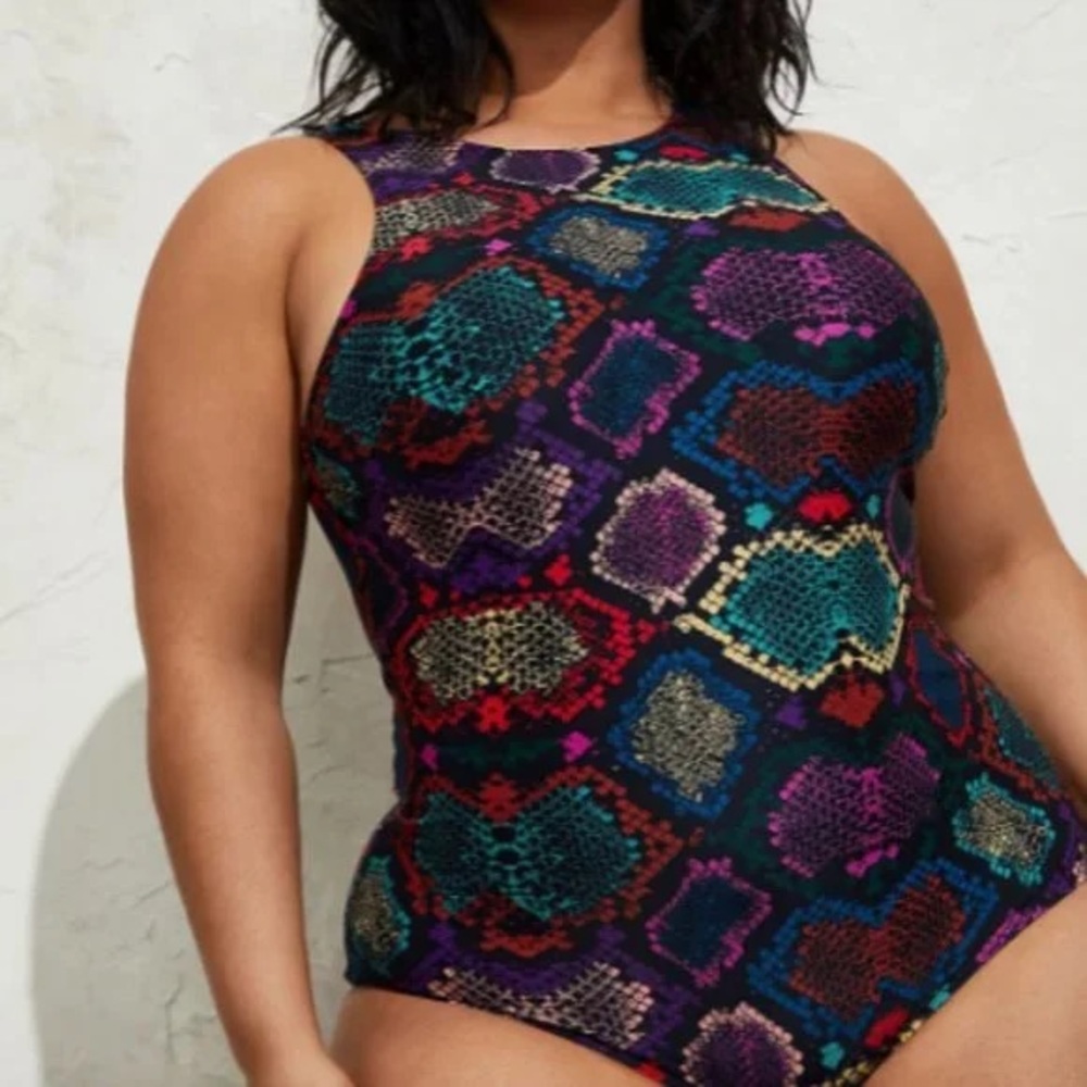 Torrid multicolor snake skin Women's One Piece Swimsuit high neck open back